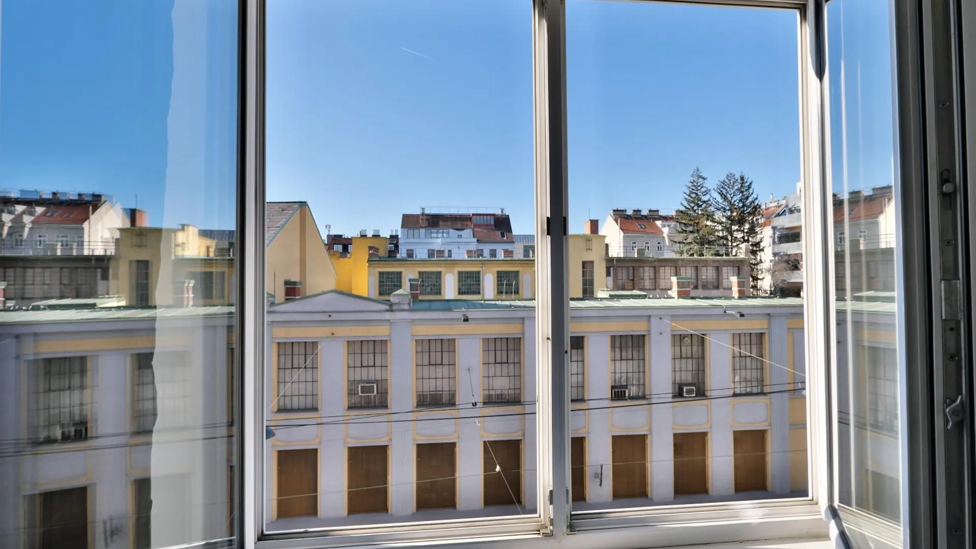 Schoenbrunn Apartment Vienna Aparthotel
